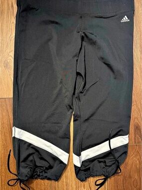 Adidas Capri with drawstring #y2ksporty #blokecore